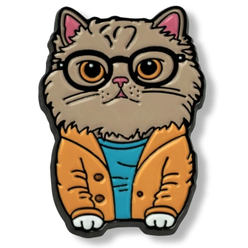 Pin kot w pomarańczowej kurtce