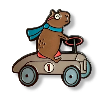 Pin kapibara w samochodzie